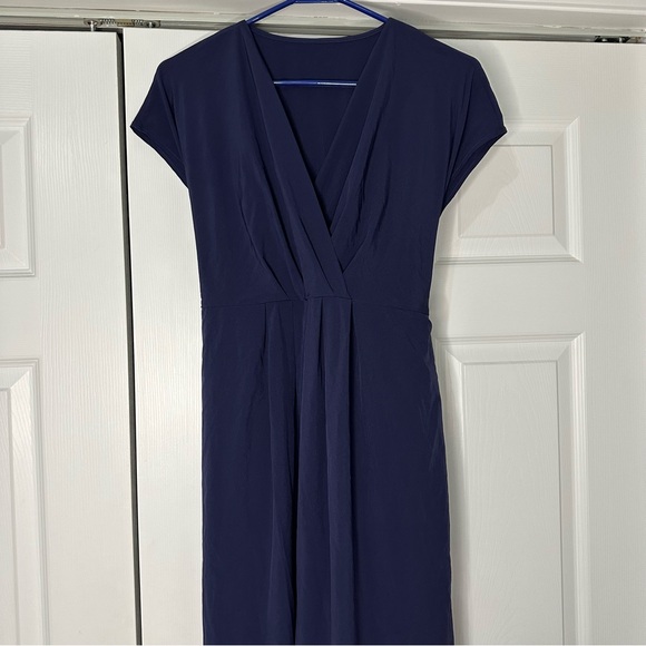 HALARA Dresses & Skirts - Halara Breezeful vneck short sleeve size pocket tie back midi dress